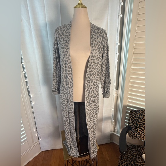 Ruby Moon Leopard Print Longline Duster Cardigan Women’s Small Gray - Picture 8 of 8